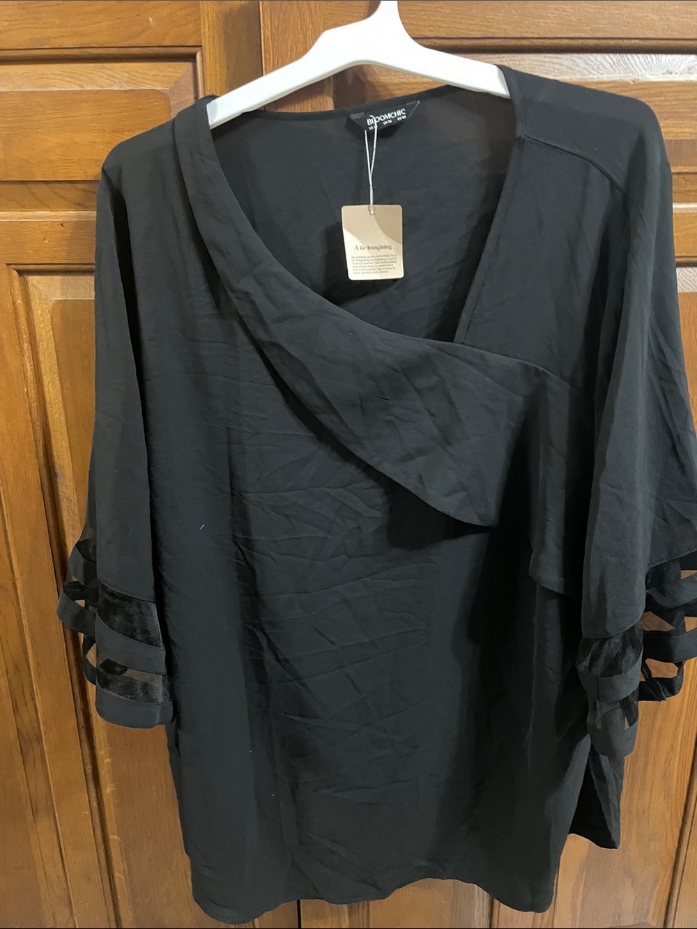 BloomChic Black Draped V-Neck Tunic with Sleeve Trim NWT Sz. 30 dress up blouse